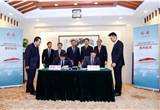 中国一汽与外交部签署“红旗车全球采购战略协议”