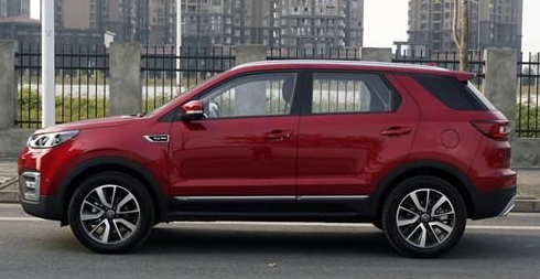 国产黑马SUV!1.5T油耗9.7，这就是国产车的水平?