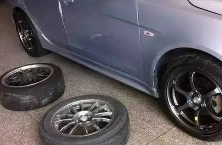 一条轮胎能跑多远? 答案吓傻所有吃瓜群众!