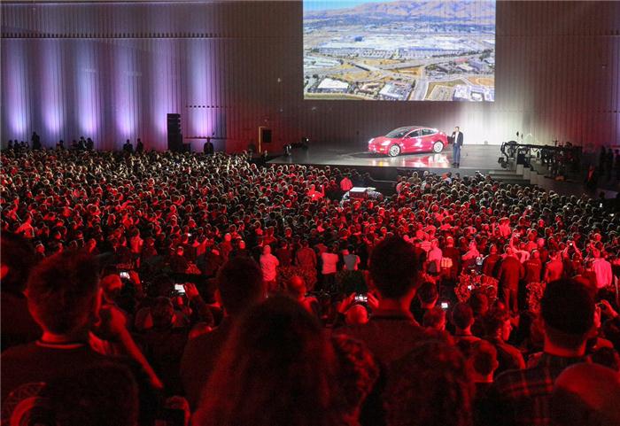 特斯拉Model 3售价降下来了 但电池等额外花费还不少