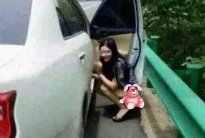 在高速路上尿急，男生好解决，女生怎么办？