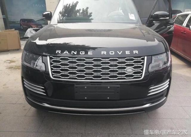 全球首台路虎揽胜行政版5.0提车，内饰太奢华，堪比劳斯莱斯