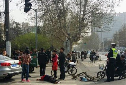 开车老手都会犯几种错误，而往往事故的发生来源于此
