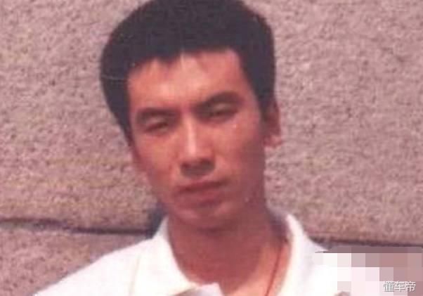 第一黑老大，A88888车牌无人敢拦，