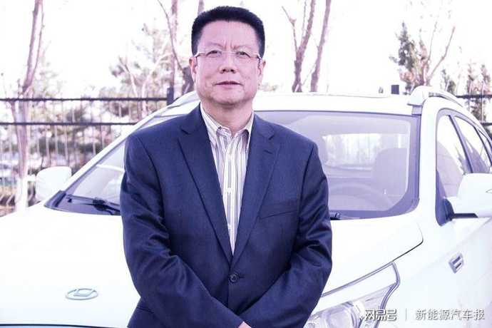 王向银：掌握核心技术 主动迎战
