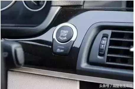 下雨时开车，不关掉这个小按钮，发动机直接报废，哭也没用