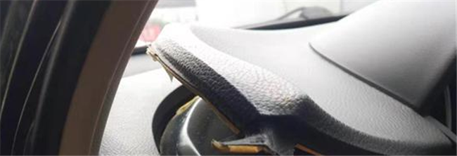 仪表台开裂问题严重 别克凯越再“复活”恐难得人心