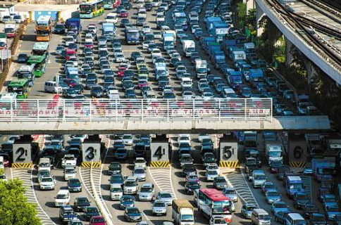 北京新能源车申请破纪录 282万人申请普通车指标