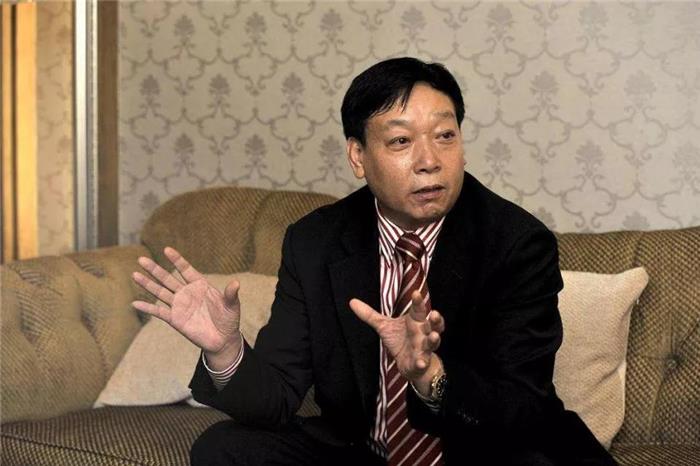 因“水氢发动机”庞青年遭群嘲，这事该怎么看？