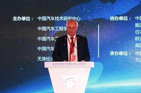 德国汽车工业协会副主席Joachim Damasky：有效的标准对于汽车安全非常重要