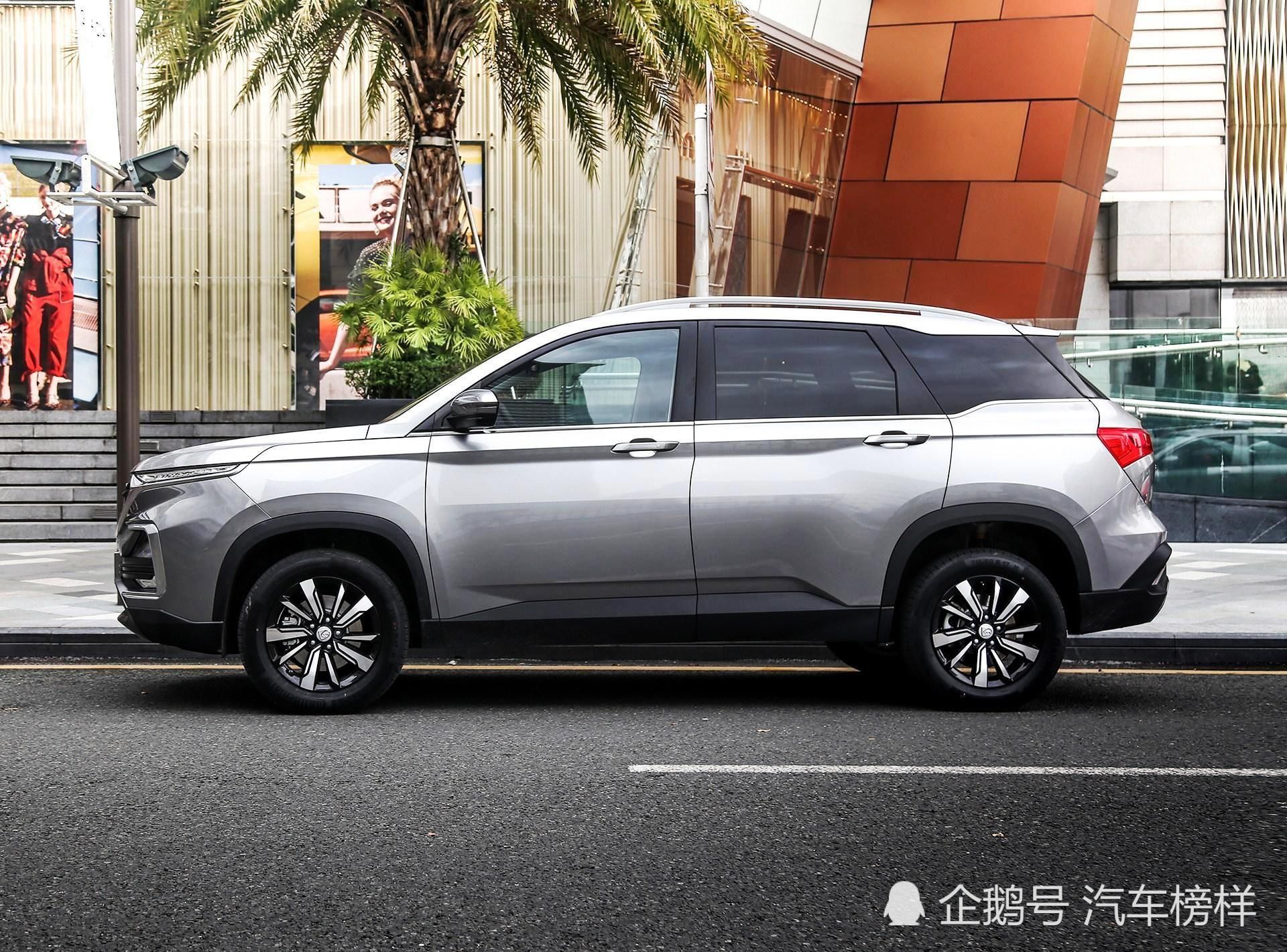 宝骏又来SUV新神车，除了车标其它都好，农民都买得起