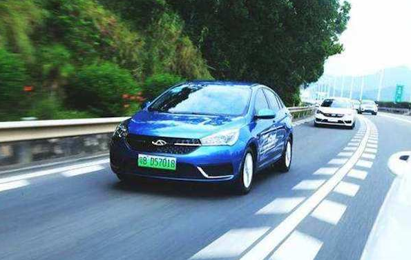 下雨天最好开SUV？那我的新能源汽车可以开吗？