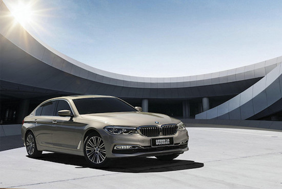 全新BMW 5系插电式混合动力上市 BMW首推专属预约停车充电服务