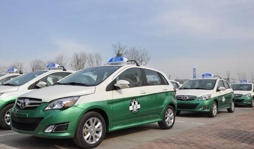 强制电动出租车受挫 新能源汽车之路应该如何走