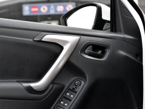 东风雪铁龙 爱丽舍 2017款 1.6L 手动时尚型