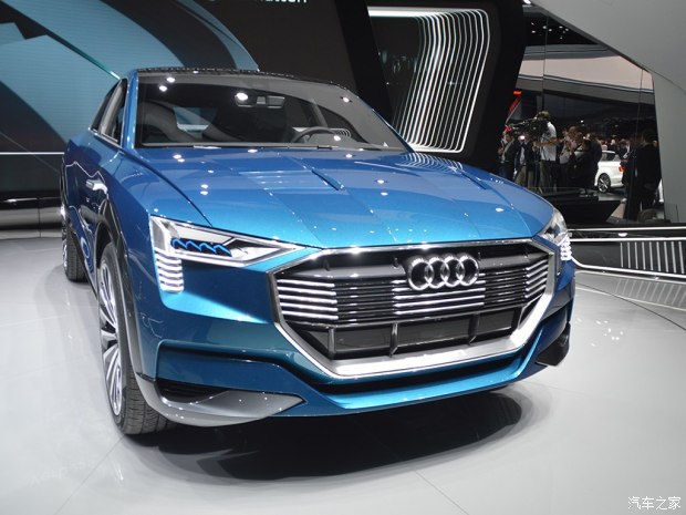 奥迪(进口) e-tron quattro 2016款 概念版 奥迪(进口) e-tron quattro 2016款 概念版