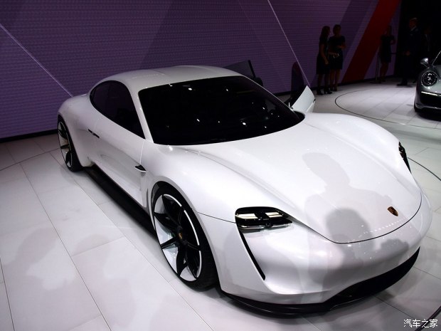 保时捷 Mission E 2015款 Concept 保时捷 Mission E 2015款 Concept