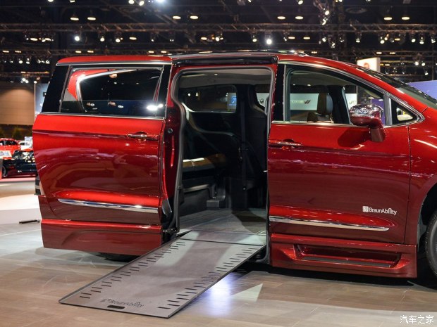 克莱斯勒(进口) Pacifica 2017款 BraunAbility