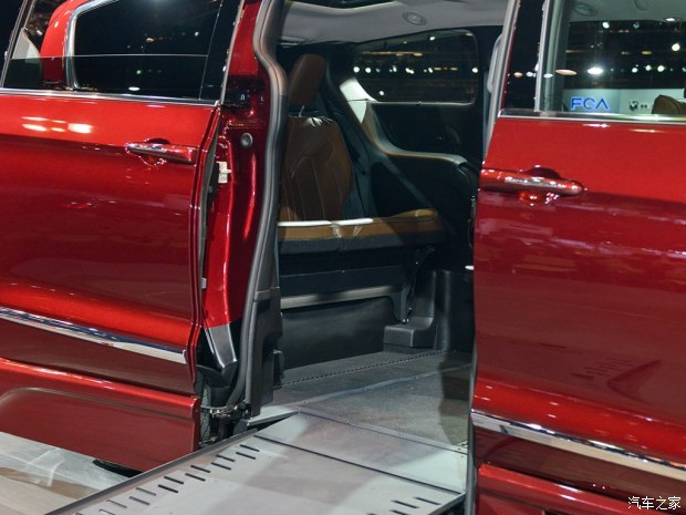 克莱斯勒(进口) Pacifica 2017款 BraunAbility