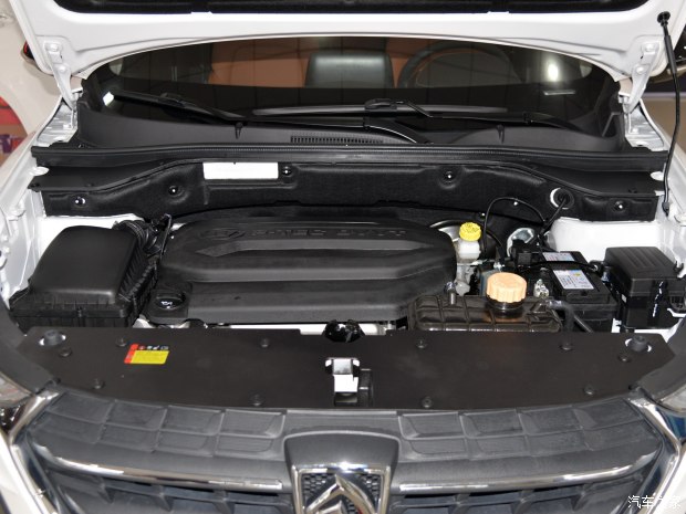 上汽通用五菱 宝骏510 2017款 1.5L 手动豪华型