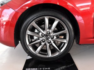 长安马自达 马自达3 Axela昂克赛拉 2017款 两厢 2.0L 自动豪华型