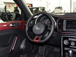 大众(进口) 甲壳虫 2017款 180TSI 红粉佳人版