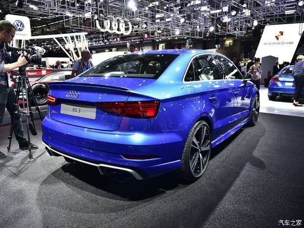 奥迪RS 奥迪RS 3 2017款 RS 3 Limousine