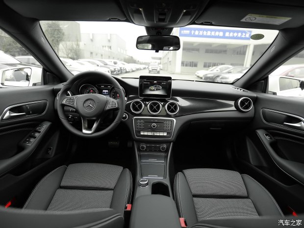 奔驰(进口) 奔驰CLA级 2017款 CLA 180