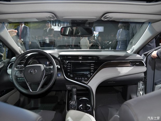 丰田(进口) 凯美瑞(海外) 2017款 Hybrid