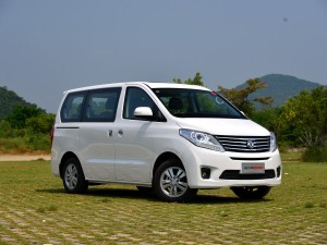 东风风行 风行F600 2016款 F600 1.5T 尊享型