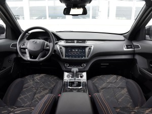 陆风汽车 陆风X7 2015款 2.0T 全景尊享版