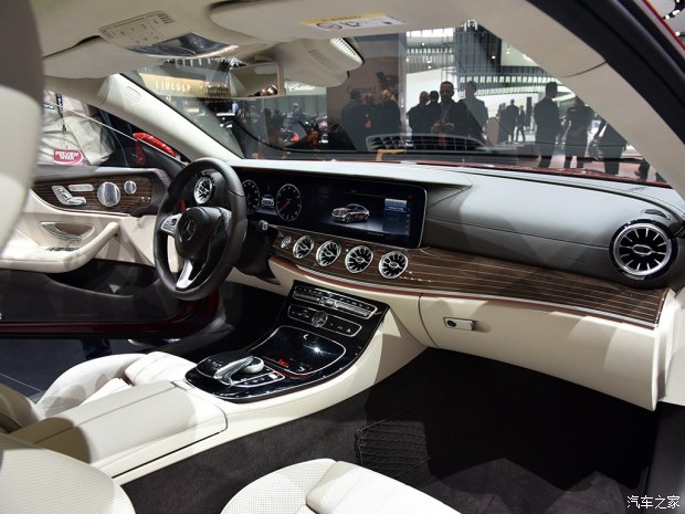 奔驰(进口) 奔驰E级(进口) 2017款 E 400 4MATIC Coupe