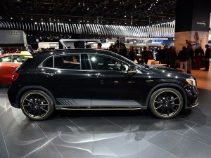 梅赛德斯-AMG 奔驰GLA AMG 2018款 AMG GLA 45 4MATIC Performance Package