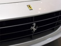 搭载V12发动机 法拉利全新车型曝光