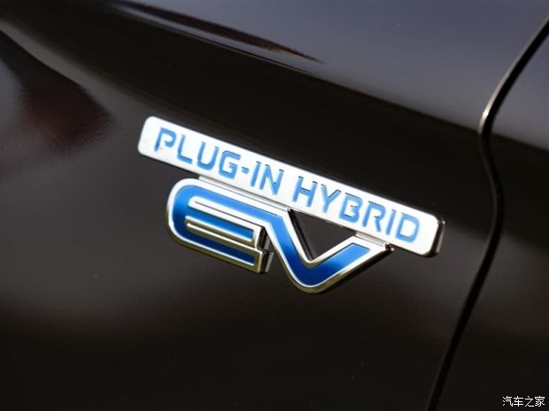 三菱(进口) 欧蓝德(进口) 2016款 PHEV Juro
