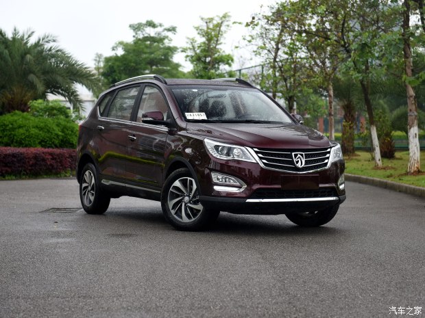 上汽通用五菱 宝骏560 2016款 1.8L AMT智能手动豪华型