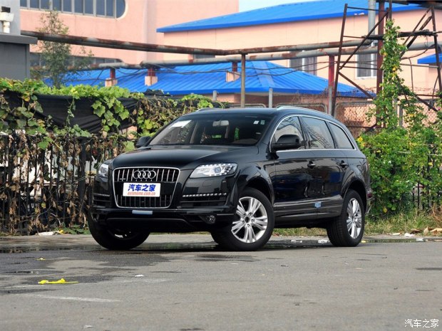 奥迪(进口) 奥迪Q7 2015款 35 TDI 卓越版