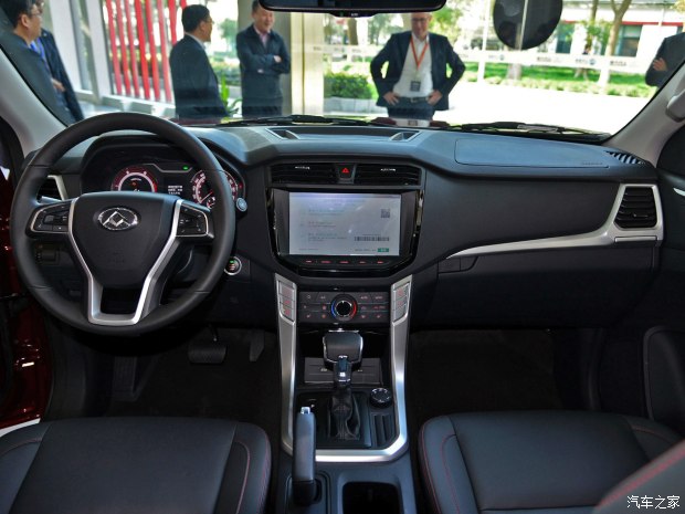 上汽大通 上汽大通T60 2017款 2.8T柴油自动四驱高底盘旗舰型小双排国V 上汽大通 上汽大通T60 2017款 2.8T柴油自动四驱高底盘旗舰型小双排国V