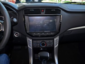 上汽大通 上汽大通T60 2017款 2.8T柴油自动四驱高底盘旗舰型小双排国V 上汽大通 上汽大通T60 2017款 2.8T柴油自动四驱高底盘旗舰型小双排国V