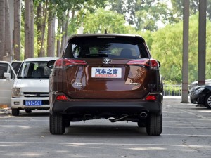 一汽丰田 RAV4荣放 2016款 2.0L CVT两驱风尚版