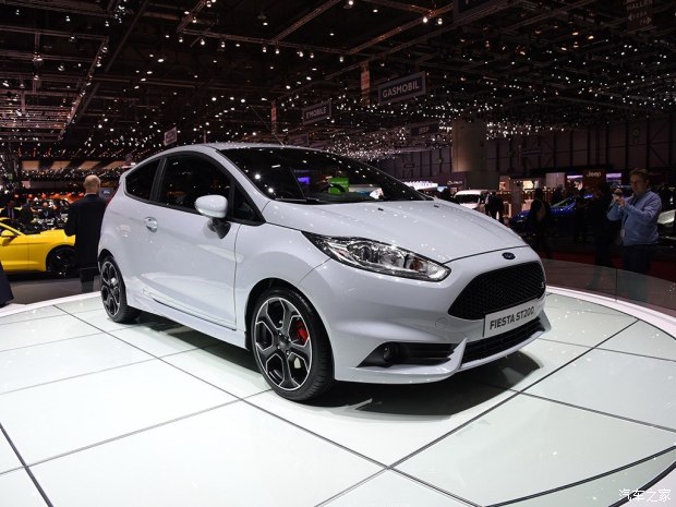 福特(进口) 嘉年华(进口) 2016款 ST 200