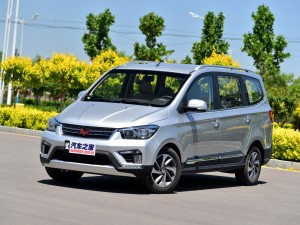 上汽通用五菱 五菱宏光 2016款 1.5L S1尊享型