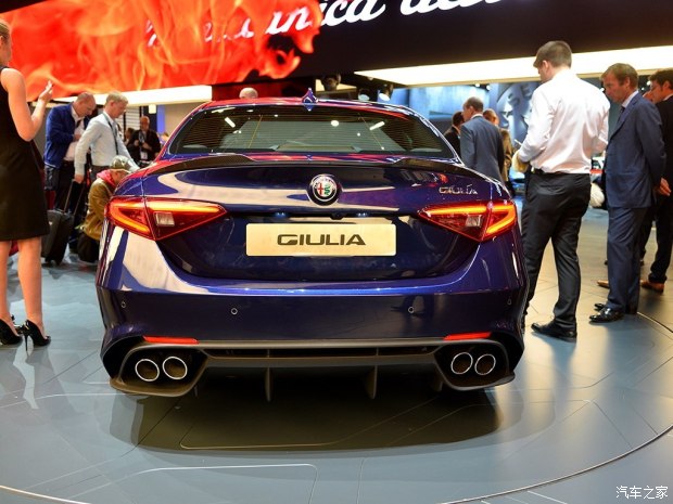 阿尔法罗密欧 Giulia 2015款 性能版