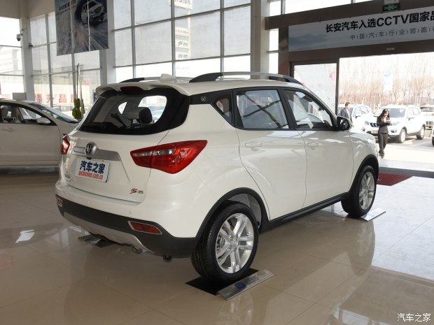 长安汽车 长安CS35 2017款 1.6L 手动豪华型