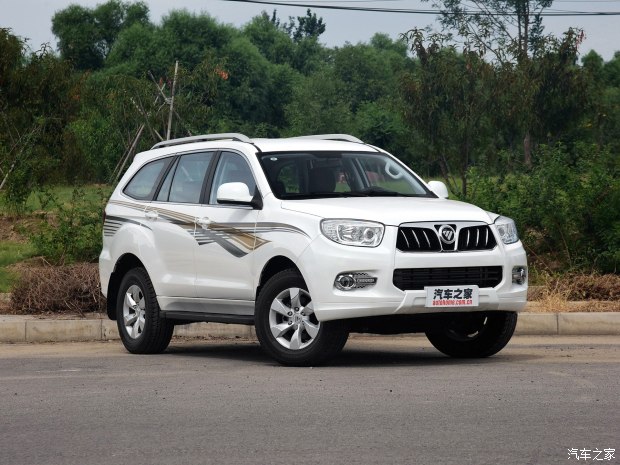 福田汽车 萨瓦纳 2016款 2.8T 手动四驱柴油豪华版5座 福田汽车 萨瓦纳 2016款 2.8T 手动四驱柴油豪华版5座