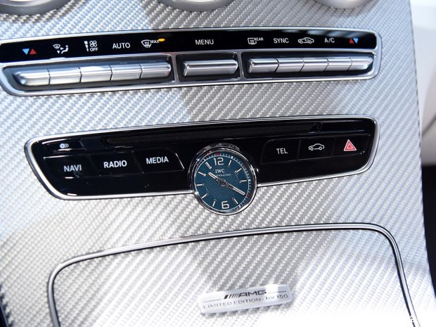 梅赛德斯-AMG 奔驰C级AMG 2017款 AMG C 63 S Cabriolet Ocean Blue Edition 梅赛德斯-AMG 奔驰C级AMG 2017款 AMG C 63 S Cabriolet Ocean Blue Edition