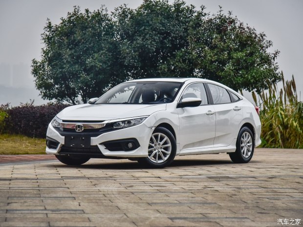 东风本田 思域 2017款 180TURBO 自动舒适版