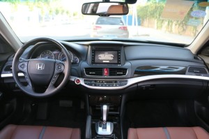 广汽本田 歌诗图 2016款 3.0L AWD尊贵导航版