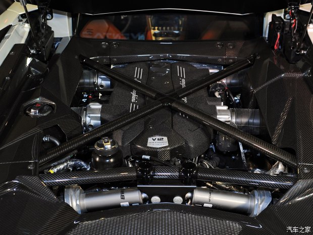 兰博基尼 Aventador 2017款 AVENTADOR S