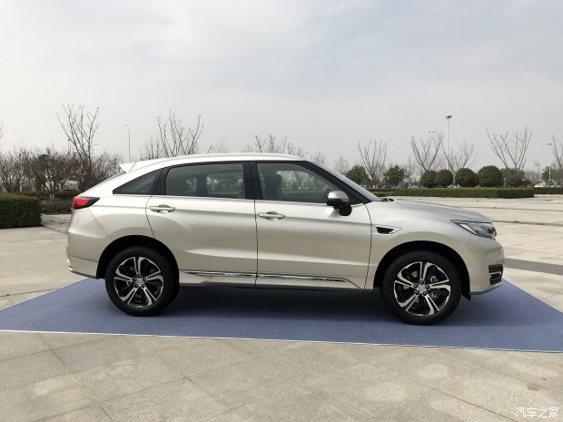 东风本田 本田UR-V 2017款 基本型